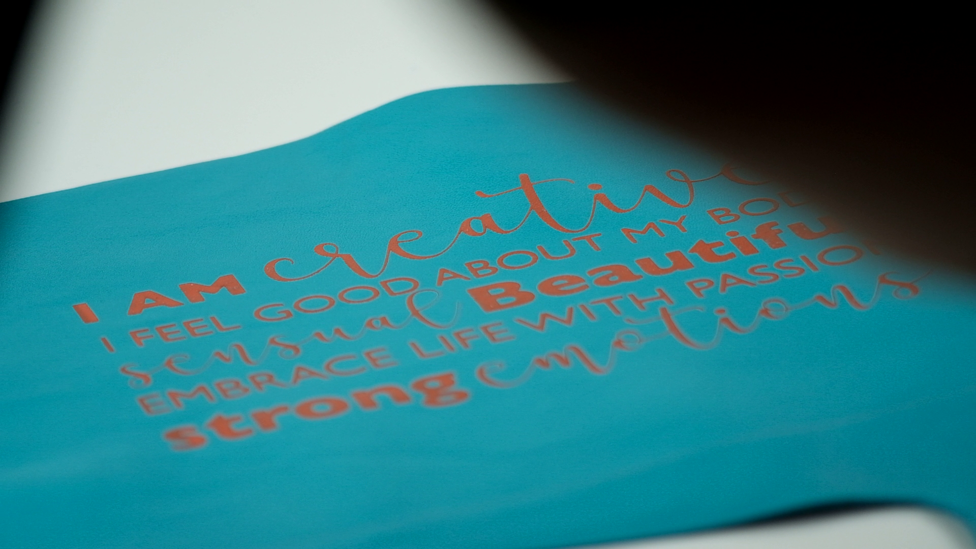 vlcsnap-2020-06-13-00h28m25s406